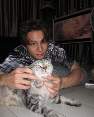 Artit Tangwiboonpanit Instagram - My cat😍🐱