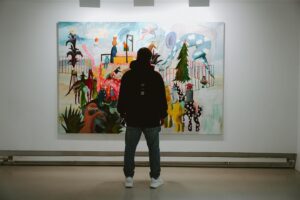 Artyom Muratov Instagram - Поездка в Питер. Проект #VKМеста . Помимо того, что я просто всегда кайфую от пребывания в этом городе, мне еще посчастливилось кайфануть от людей, которые меня окружали. Спасибо сплочённой команде проекта, работу которой вы можете увидеть в сообществе «Места» в Vk. А красивого контента с города на Неве я буду постить еще!😎 Уж больно его накопилось!🌇 

#санктпетербург 
Photo by: @ded.photographer