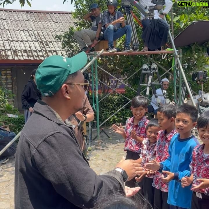 Arya Vasco - 20.8K Likes - bts kita KKN! 🐍 episode 1, 2, 3, 4 Ular Tangga Darah udah bisa kalian tonton di @vidiodotcom
@skyfilmsofficial