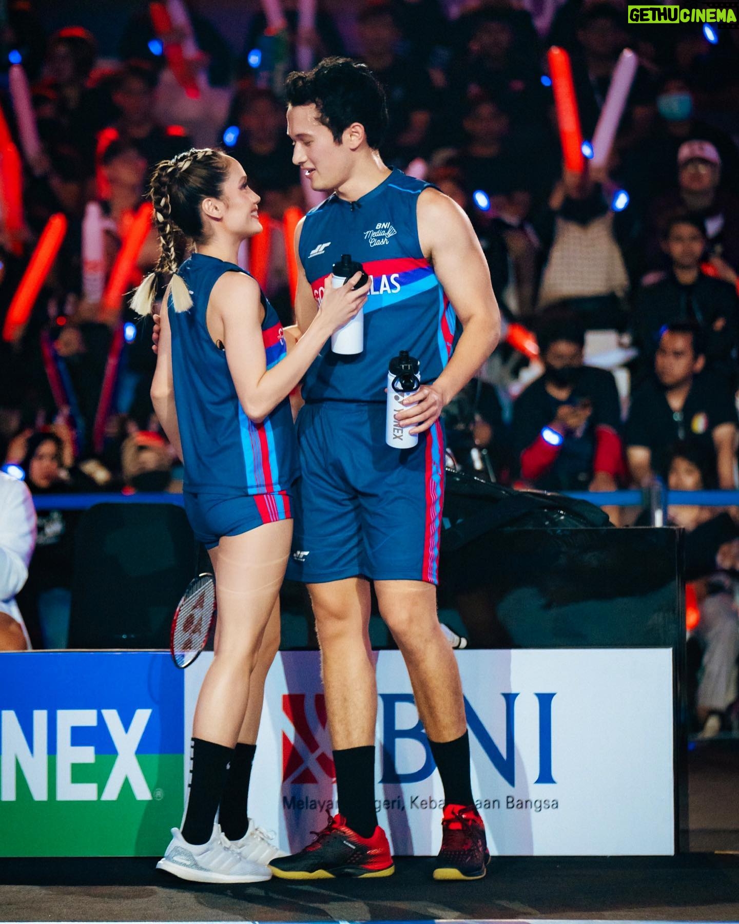 Arya Vasco - 199.4K Likes - We love… winning TOGETHER.🥇
📸: @armanfebryan