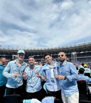 Arya Vasco Instagram - Menuju tanggal 14 🫡 sehat sehat terus pak @prabowo @gibran_rakabuming 

GBK hari ini menyalaaa 🔥