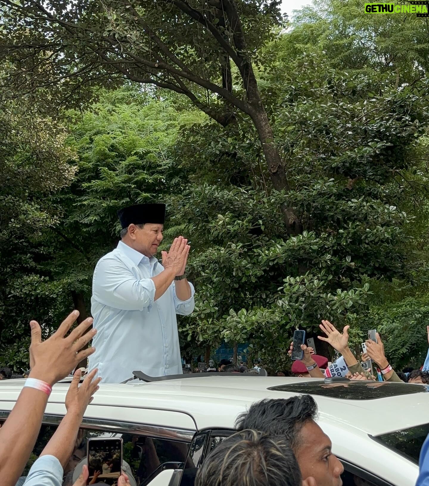 Arya Vasco - 11.5K Likes - Menuju tanggal 14 🫡 sehat sehat terus pak @prabowo @gibran_rakabuming
GBK hari ini menyalaaa 🔥