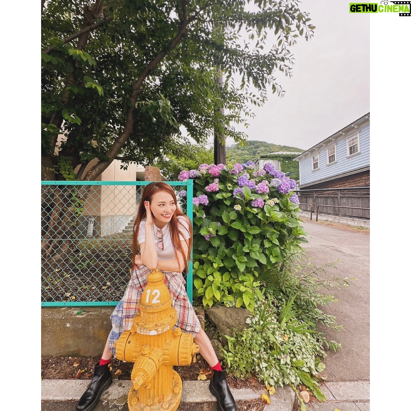 Asami Tano - 4.1K Likes - ⛄️HOKKAIDO.
Again........❄️
#田野アサミ#asamitano
#聖地#saintsnow#lovelivesunshine
ありがとうございます❄️💙が溢れている場所。
ファンの皆さんの熱い想いも沢山感じられました。
〝ねぇ、北海道いかない?〟の麻里奈の一言で始まった弾丸北海道旅✈️北海道って本当に大地がおっきい。なので降り立つ場所に正直迷った。けどねワガママ言って〝函館に行きたい。行きたい場所があるんだ。〟と伝えると即答で行こう!と一緒に巡ってくれた彼女にも感謝🤝❄️
日向との気持ちもこっそり共に🤝連れて行きました。
北海道 函館 最高だね。
本当に大切な場所。ありがとう。これからも♡
Now we can go, we can go Ah もっと信じて
we can fly, we can fly So どんな夢も
we can go, we can go Ah もっと信じて
we can fly, we can fly So きっと叶うYeah!!
2024. 7.X