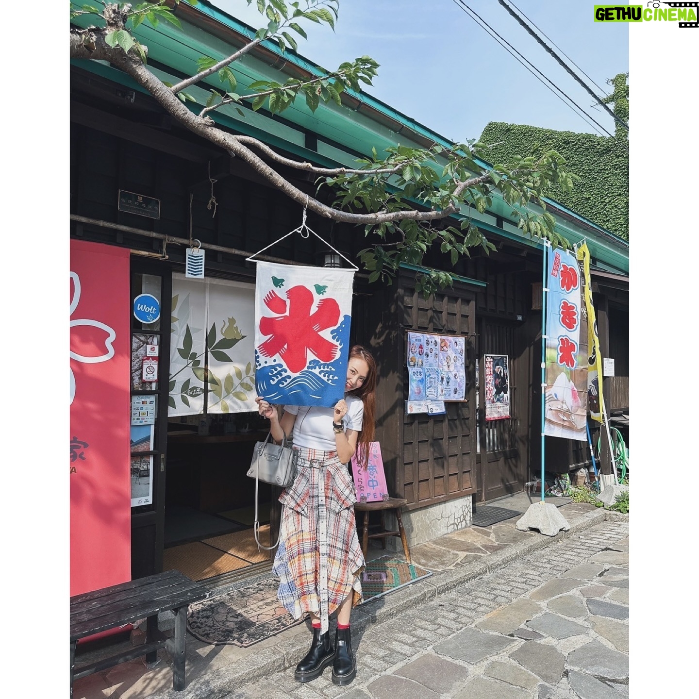 Asami Tano - 4.1K Likes - ⛄️HOKKAIDO.
Again........❄️
#田野アサミ#asamitano
#聖地#saintsnow#lovelivesunshine
ありがとうございます❄️💙が溢れている場所。
ファンの皆さんの熱い想いも沢山感じられました。
〝ねぇ、北海道いかない?〟の麻里奈の一言で始まった弾丸北海道旅✈️北海道って本当に大地がおっきい。なので降り立つ場所に正直迷った。けどねワガママ言って〝函館に行きたい。行きたい場所があるんだ。〟と伝えると即答で行こう!と一緒に巡ってくれた彼女にも感謝🤝❄️
日向との気持ちもこっそり共に🤝連れて行きました。
北海道 函館 最高だね。
本当に大切な場所。ありがとう。これからも♡
Now we can go, we can go Ah もっと信じて
we can fly, we can fly So どんな夢も
we can go, we can go Ah もっと信じて
we can fly, we can fly So きっと叶うYeah!!
2024. 7.X