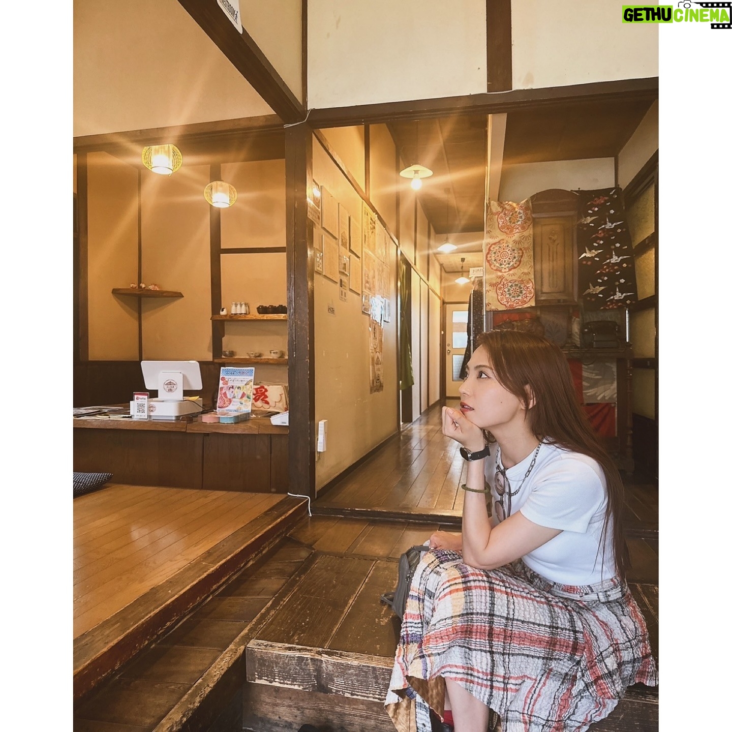 Asami Tano - 4.1K Likes - ⛄️HOKKAIDO.
Again........❄️
#田野アサミ#asamitano
#聖地#saintsnow#lovelivesunshine
ありがとうございます❄️💙が溢れている場所。
ファンの皆さんの熱い想いも沢山感じられました。
〝ねぇ、北海道いかない?〟の麻里奈の一言で始まった弾丸北海道旅✈️北海道って本当に大地がおっきい。なので降り立つ場所に正直迷った。けどねワガママ言って〝函館に行きたい。行きたい場所があるんだ。〟と伝えると即答で行こう!と一緒に巡ってくれた彼女にも感謝🤝❄️
日向との気持ちもこっそり共に🤝連れて行きました。
北海道 函館 最高だね。
本当に大切な場所。ありがとう。これからも♡
Now we can go, we can go Ah もっと信じて
we can fly, we can fly So どんな夢も
we can go, we can go Ah もっと信じて
we can fly, we can fly So きっと叶うYeah!!
2024. 7.X