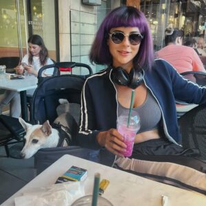 Asena Tuğal Instagram - Pusette Tesla 💜