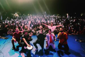 Ash King Instagram - MAJOR Vibes flowing @thecharusat university Changa, Gujarat 🤩🤩🤩
-
-
Meet the band -
@kylemukerjee 
@vinit_arora59 
@govindgawli1 
@sanjuaguiar 
@ajitpercussionboy 
@a4arnab 
📸 - @_ayush_singhal__ 
@xo.visuals 
-
-
-
#ashking #ashkinglive #charusat #charusatuniversity #giglife #collegegigs #music #livegig