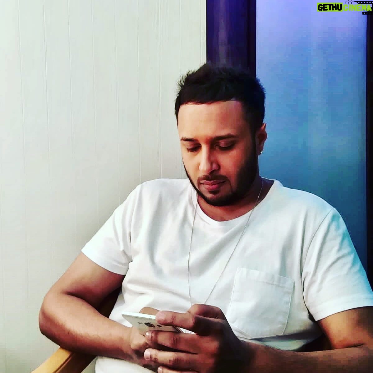 Ash King - 1.9K Likes - When all the elements of a song come together perfectly, you get a āJee Le Zaraā
Elements ā¬ļøā¬ļøā¬ļø
@ramsampathofficial
@vishaldadlani
@jaduakhtar
-
Content-work-content-food content-sleep-content
-
šø - @a4arnab