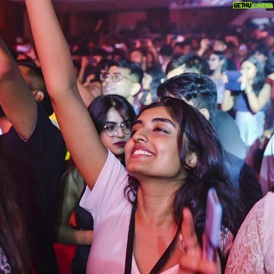 Ash King - 1.3K Likes - Some moments from the show I’m Kolkata a couple days back!!! #betterlatethannever 😬
-
Was an absolute pleasure to be a part of the Lobelia festival 2022 🙌🏽
-
-
@kylemukerjee
@sasmitrudra
@iamchin2_bhatt
@vinit_arora59
@sanjuaguiar
@govindgawli1
@_epixmedia_
-
-
-
#calcutta #kolkata #ashking #ashkinglive #ig #india #kolkatagram #bengali #kolkatabuzz #rgkarmedicalcollege #lobelia2k22 #thekolkatabuzz #love #igers #calcuttadiaries #moments #westbengal #bengal #kolkatasutra #city #ınstagood #amarkolkata #baarish #haayeoye #iloveyou