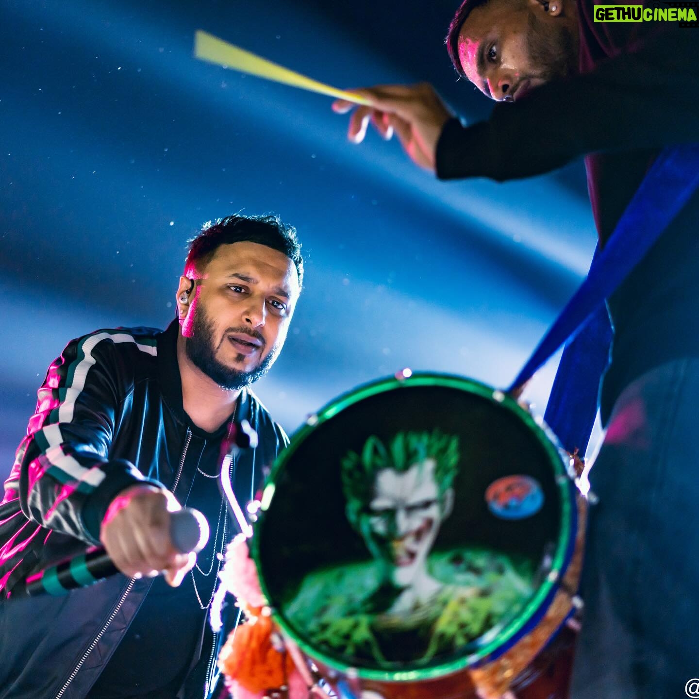 Ash King - 1.3K Likes - “Shoot for the moon, if you miss, you'll land among the stars”
-
Have a colourful Diwali 2023
-
📸 - @praveen_x13
-
-
#ashking #ashkinglive