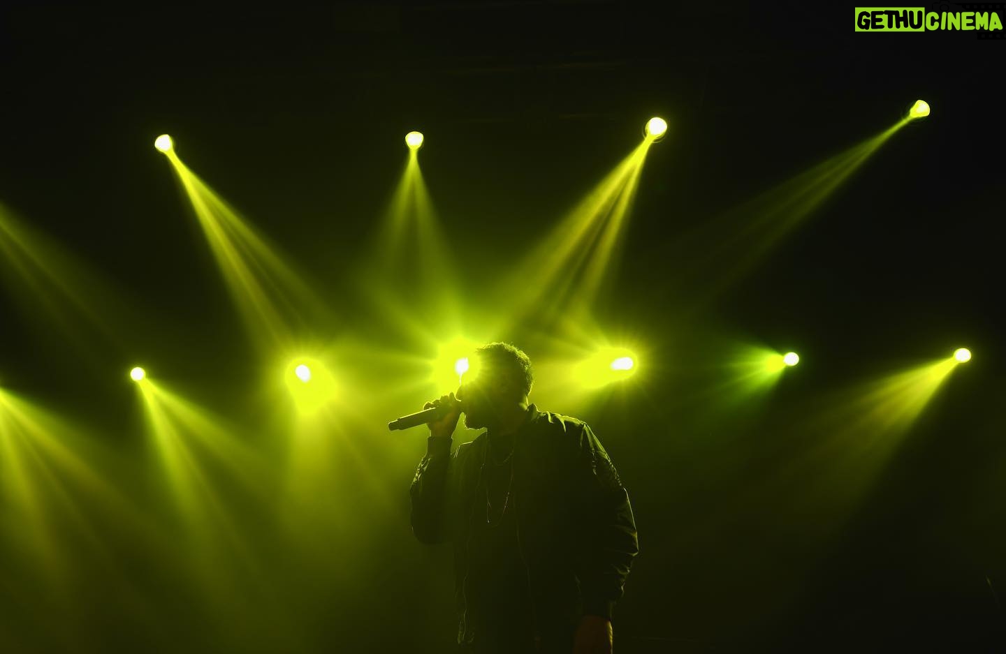 Ash King - 1.3K Likes - Some moments from the show I’m Kolkata a couple days back!!! #betterlatethannever 😬
-
Was an absolute pleasure to be a part of the Lobelia festival 2022 🙌🏽
-
-
@kylemukerjee
@sasmitrudra
@iamchin2_bhatt
@vinit_arora59
@sanjuaguiar
@govindgawli1
@_epixmedia_
-
-
-
#calcutta #kolkata #ashking #ashkinglive #ig #india #kolkatagram #bengali #kolkatabuzz #rgkarmedicalcollege #lobelia2k22 #thekolkatabuzz #love #igers #calcuttadiaries #moments #westbengal #bengal #kolkatasutra #city #ınstagood #amarkolkata #baarish #haayeoye #iloveyou