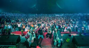 Ash King Instagram - 4th day 4th show, and took the last energy left in me to perform here!!! 😅😅😅
-
Epic scenes @nit_kkr with the students of this college 🙌🏽
-
-
#ashking #ashkinglive #confluence #confluencenitkkr