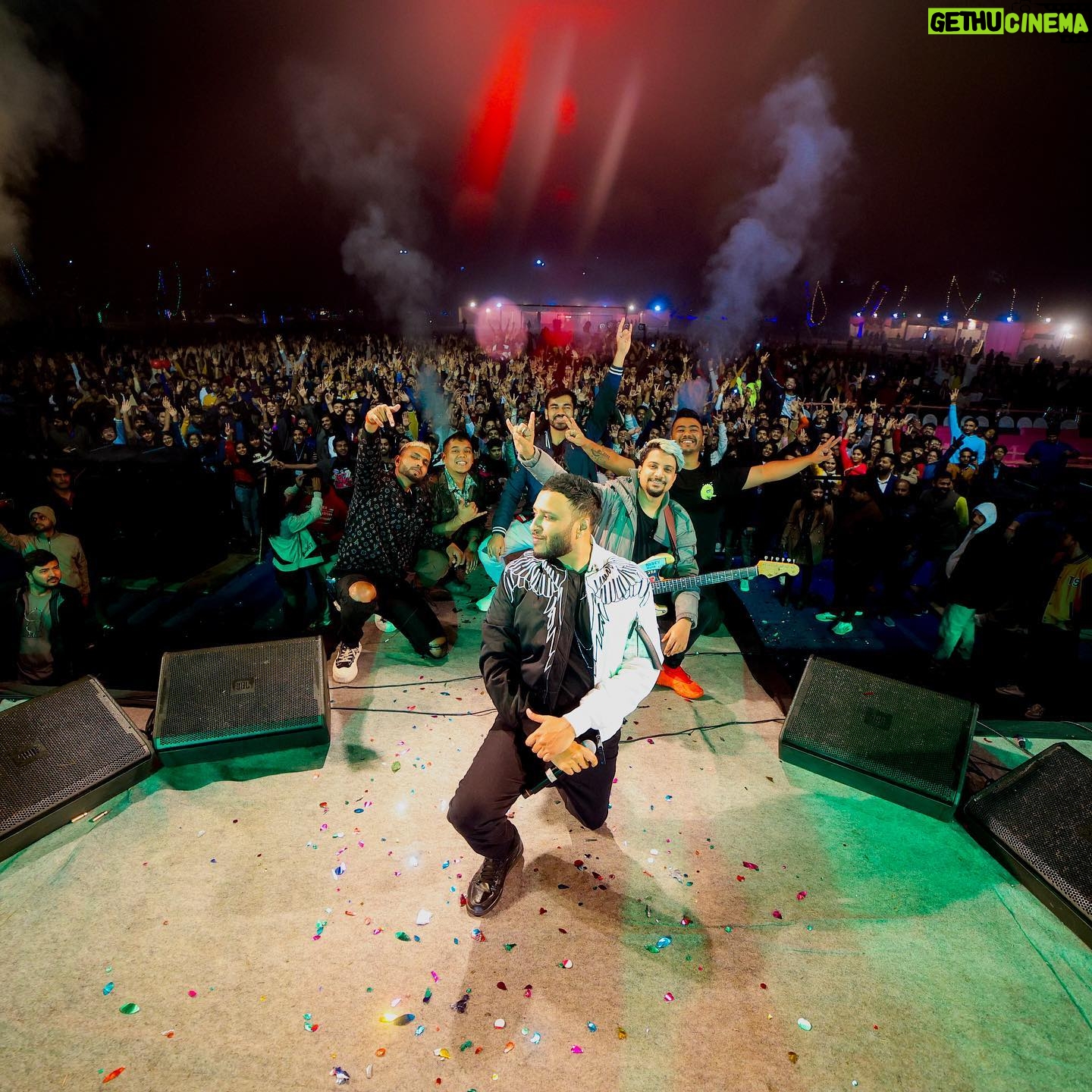 Ash King - 3.1K Likes - Thank you for the love and memories IIIT Allahabad ā¤ļø
-
šø by @shahbaz_d_cam_boy
-
-
#ashking #ashkinglive #iiitallahabad