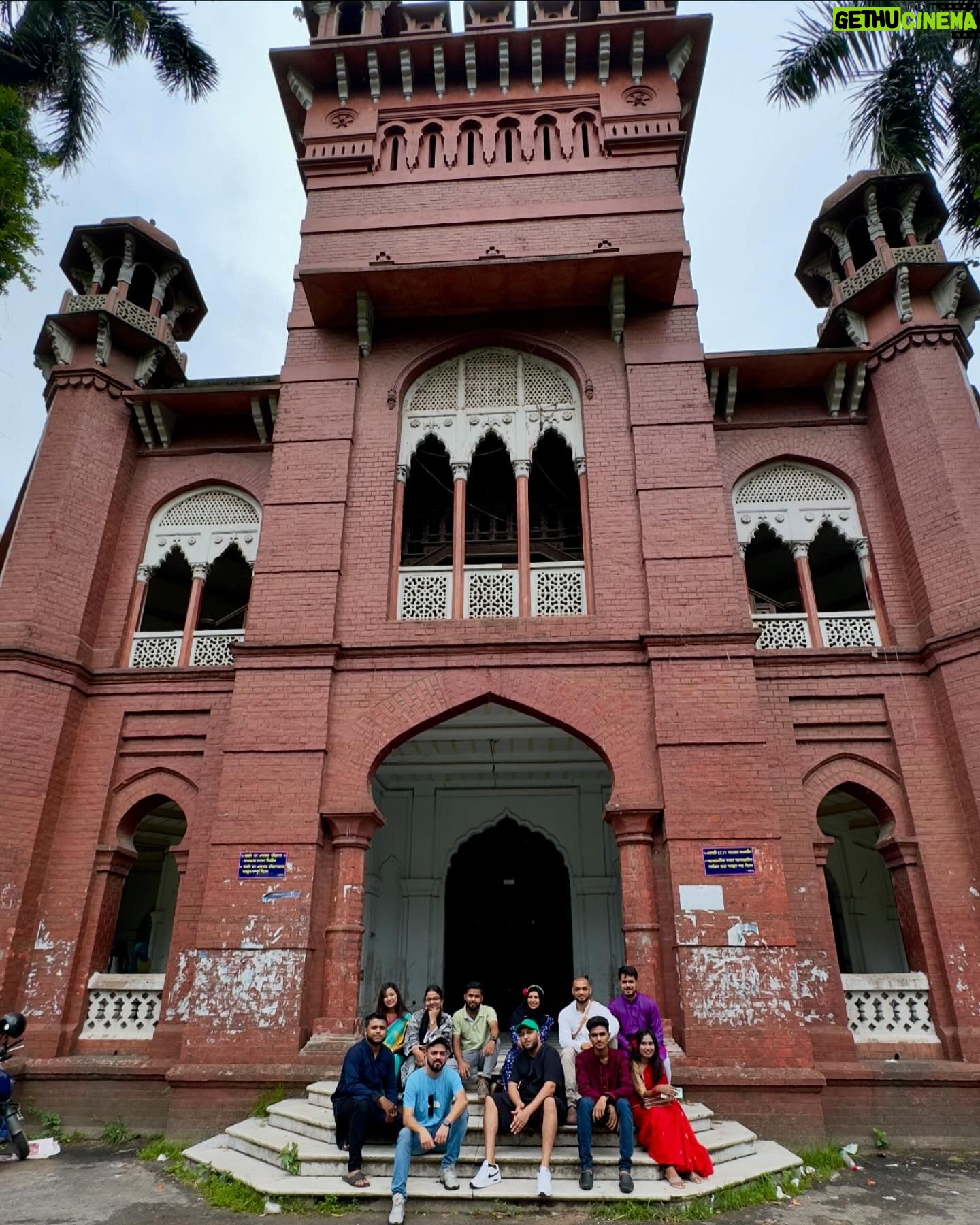 Ash King - 1.4K Likes - First time in Bangladesh, was lucky to meet some lovely students of the legendary Dhaka University ☺️
-
-
-
#ashking #dhakauniversity #dhakauniversitycampus @dhaka_university12