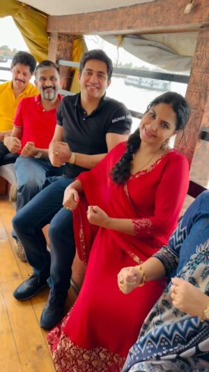 Asha Sharath Instagram - Punnamadakayal Yatra 💕 #family
