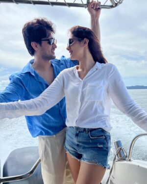 Ashish Bisht Instagram - Life is a journey, we are just injoying the ride ♥️ @natashasingh007 
Location- @saii.phiphiislandvillage 
#travelling #travelphotography