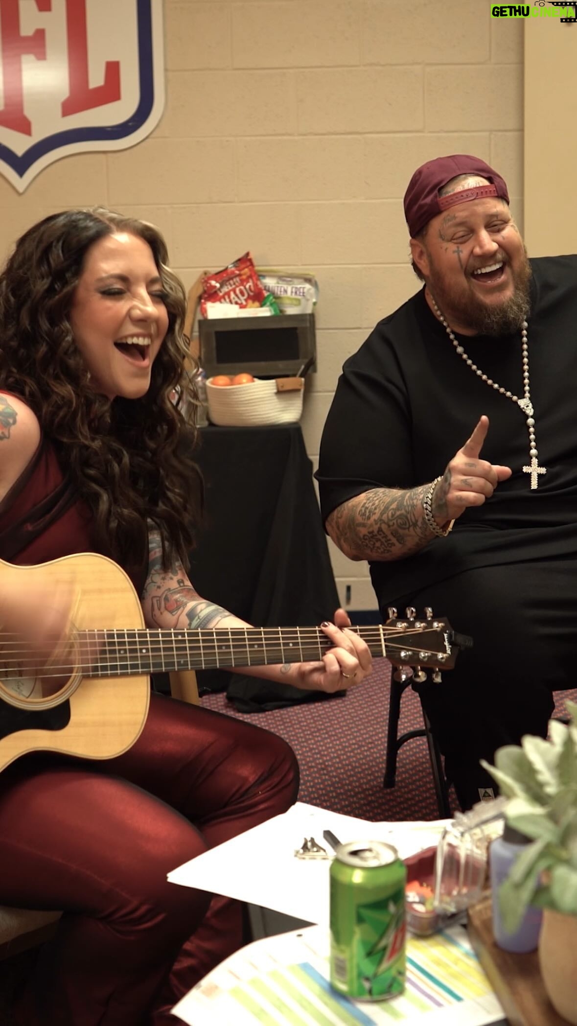 Ashley McBryde - 9.5K Likes - What’s better than an early 2000’s country jam session? An early 2000’s country jam with Jelly!!