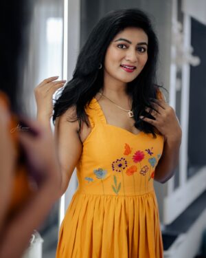 Ashmitha Instagram - Let’s glow together 🥂
Outfit @cords_theory
#ashtrixx #yellow #yellowlove #oott #me #smile #happy #flowers #floral #cotton #august #hyderabad #telugu #teluguactress #influencer