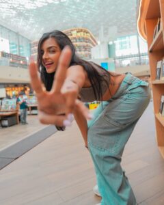 Actress Ashna Zaveri HD Instagram Photos and Wallpapers July 2024