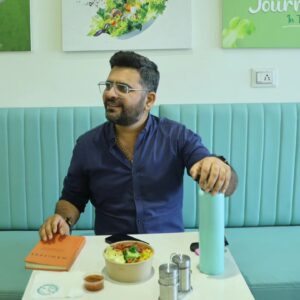 Ashok H Choudhury Instagram - It was pleasure welcoming celebrity Mr. Ashok Choudhary National Award Winner, Producer, Director and Speaker and at our Salad Time, Prahladnagar outlet,  he is a very down to earth person and have appreciated our healthy food, For his first visit to the outlet he tried Mexican Bean salad.

If you are looking for some healthy eats, we offer healthy and delicious, salads,warm bowls, cold press juices and much more...
.
.
.
#salad #salads #healthylifestyle #healthyfood #healthyeating #health #saladtime #dietfood #nutrition #ahmedabad