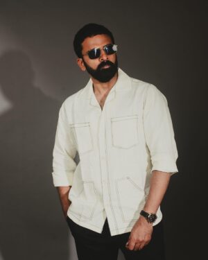 Ashok Selvan Instagram - 🪐🪐🪐

Styling - @_ragambigaa_ 
Outfit: @cultura.studio 
Photography - @palaniappansubramanyam @basementstudios.ans