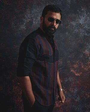 Ashok Selvan Instagram - So, How’s your Sunday going ?💥
Also, @vivekarunakaran ‘s clothes are such a mood. ♠️

Stylist - @_ragambigaa_ 
Shirt - @vivekkarunakaran_official 
Photographer - @arungnanavel