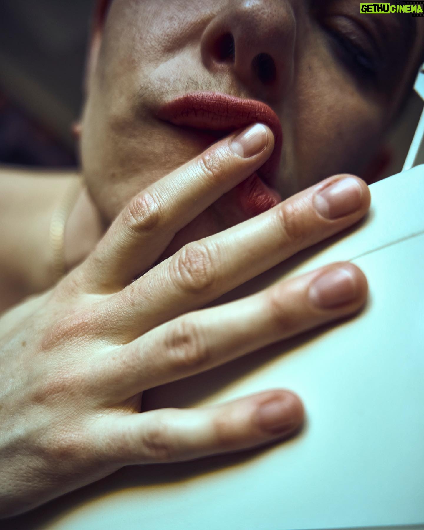 Asia Kate Dillon - 3 Likes - My tarot keeps telling me to journal and I’m finally listening ok.
Photography @carolinekingphotography (she/they)
HMU @beautyinabottle_mua (she/her)
#Trans
#Nonbinary
#Testosterone
#GenderAffirmingCare