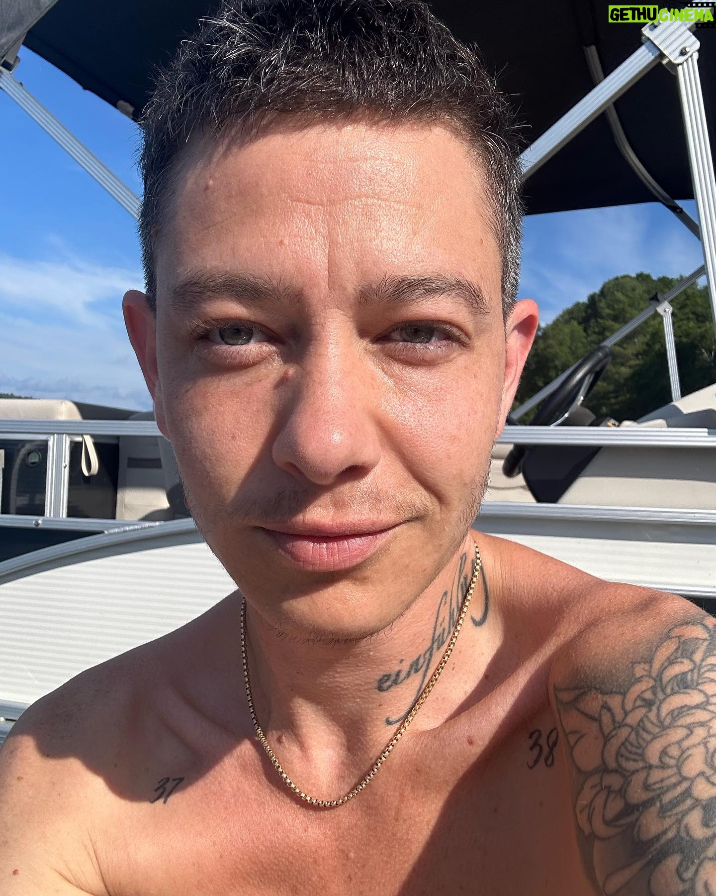 Asia Kate Dillon - 3 Likes - Water sun sign.