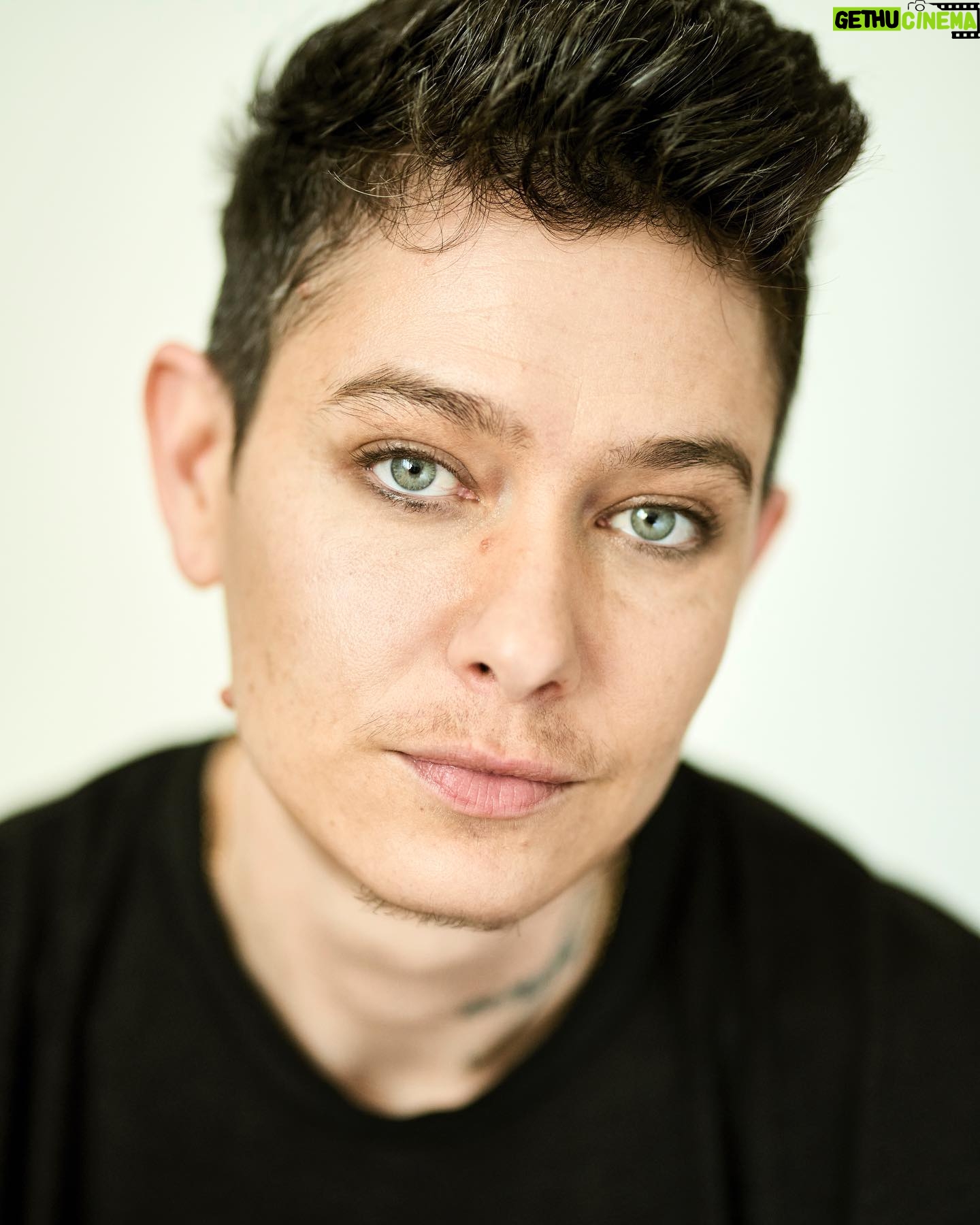 Asia Kate Dillon - 3 Likes - You look thirsty. Stay hydrated. The readiness is all.
Photography @carolinekingphotography (she/they)
HMU @beautyinabottle_mua (she/her)
#Trans
#Nonbinary
#Testosterone
#GenderAffirmingCare