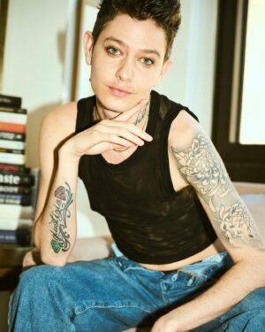 Asia Kate Dillon Instagram - C’mon.

Photography @carolinekingphotography (she/they)
HMU @beautyinabottle_mua (she/her)

#Trans
#Nonbinary
#Testosterone
#GenderAffirmingCare