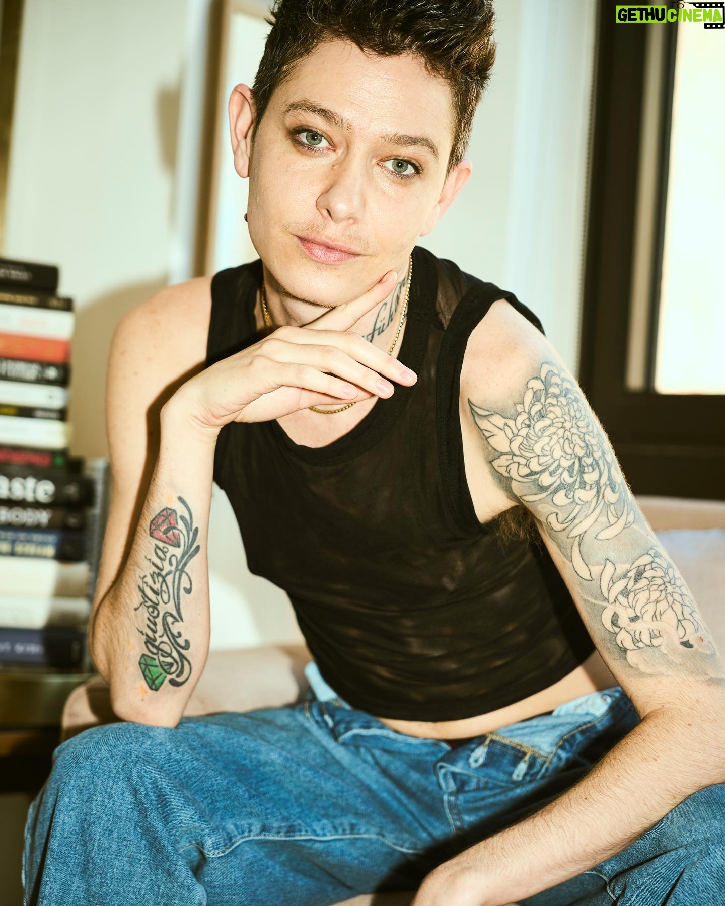 Asia Kate Dillon - 3 Likes - C’mon.
Photography @carolinekingphotography (she/they)
HMU @beautyinabottle_mua (she/her)
#Trans
#Nonbinary
#Testosterone
#GenderAffirmingCare