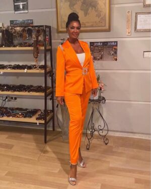 Aslı Kökçe Instagram - 2 foto arasındaki fark 🥰 🧡🧡🧡🧡🧡