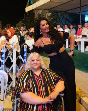 Aslı Kökçe Instagram - İşimin  en güzel yanı harika insanlarla tanışmak ❤️☺️🧿🙏🏽 @1709nnn