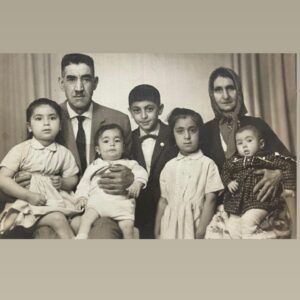 Aslı Kökçe Instagram - Ailenin büyüklerini kaybedenler çok iyi bilirler ki  bayramların tadı yoktur ben dedelerimi halalarımı amcalarımı abimi veee BABAMI Kaybettikten sonra bayramlarımı da kaybettim 😞eğer büyükleriniz hayattaysa kıymetlerini bilin 🤲🏽 💔❤️‍🩹