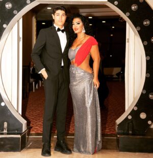 Aslı Kökçe Instagram - Kostüm @shahnazparsa89 🙏🏽❤️🥰 ana oğul aynı sahnede ☺️👍🏽