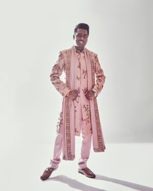 Atlee Kumar Instagram - Wedding vibes 

Stylist @jukalker 
Outfit @contrastbyparth
Photographer @mohitvaru 
Makeup @avnirambhia
Hairstyle @swapnildiwakar_hair