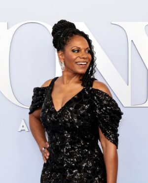 Audra McDonald Instagram - So grateful to an incredible group of artists who glammed me up for the Tonys! It takes a village!!
•. • •
Stylist: Jake Sokoloff (@jakesokoloff)
Hair: Chioma Valcourt (@chiomanvhair)
Makeup: Jill Oshry (@jilloshrymakeup)
Styling Assistants: Ashley Stephens (@ashleydaistephens) and Mariemma Uguccioni (@mariemmauguccioni)
Tailor: Viviana Barraza (@modernstitchtailoring)
Dress:Christian Siriano (@csiriano)
Shoes: Jimmy Choo (@jimmychoo)
Jewelry:  @Alexisbittar
Photography (hotel): Drew Elhamalawy (@drewxphotography)
Photography (blue carpet): Dimitrios Kambouris/Getty Images for Tony Awards Productions
___
#tonyaward #tonyawards #broadway