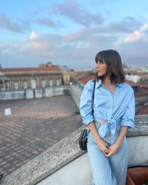 Aura Garrido Instagram - Del @ischiafilmfestival, Nápoles y Pompeya con @amanecepelicula y @jfpviruega ✨