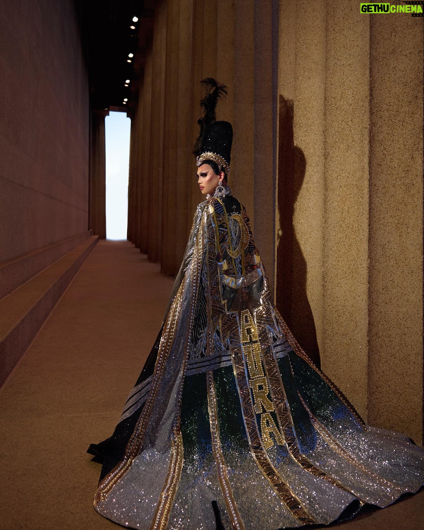 Aura Mayari - 36.3K Likes - Night of a 1000 @beyonce - HOMECOMING
👗 @joshuanapontedesigns
📸 @alyssabarkerphoto assisted by @bexxchin
Support: @ayyjoyce
Inspired by the beautiful creation of @olivier_rousteing #dragrace #beyonce