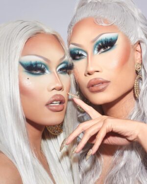 Aura Mayari Instagram - KahmAura
Asian Moon Goddess Sisters 🌙

#dragrace Make Over Challenge

Make up by me
📸 @ericrichardmagnussen
Hair by @moek_hair @gorak_eldar