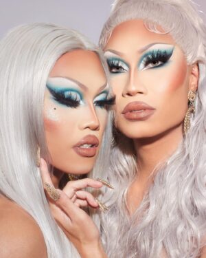 Aura Mayari Instagram - KahmAura
Asian Moon Goddess Sisters 🌙

#dragrace Make Over Challenge

Make up by me
📸 @ericrichardmagnussen
Hair by @moek_hair @gorak_eldar