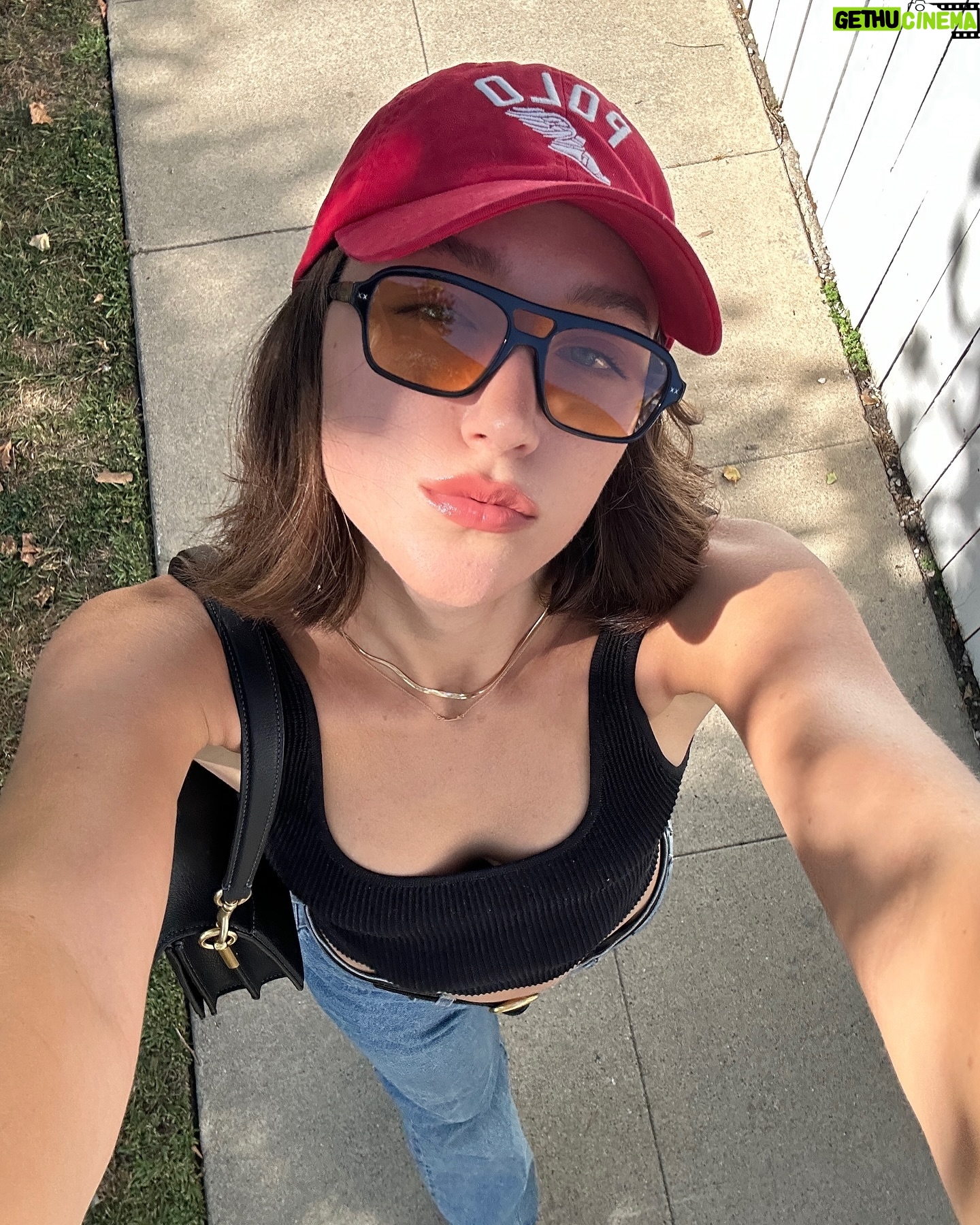 Ava Michelle - 21.8K Likes - red is my new favorite color 🍒🍓💄