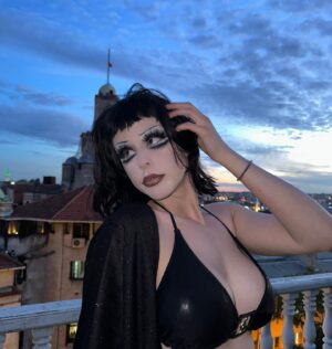 Avery Quinn Pongracz Instagram - 🇹🇷