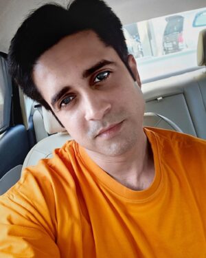 Avinash Sachdev Instagram - Rise & Shine ✨️💫

Happy Akshaya Tritiya 😊🙏