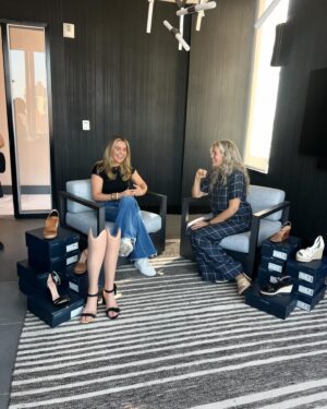 Aviva Drescher Instagram - A stunning young woman @atruwit , who was a champion swimmer at Yale on her way to a fantastic job and then Harvard Business School lost a part of her leg a year ago when a shark tried to take it all away from her.  @atruwit looked back at that shark and said, “Try me .” I got to finally meet @atruwit and her incredible family this week in NYC. @jodytruwit @mitchtruwit . Keep your eye on @atruwit who is an example of courage , resilience , gratitude  and humility!