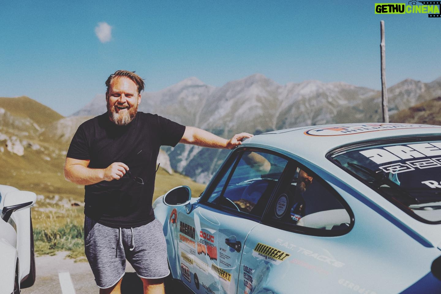 Axel Stein - 2.1K Likes - What a Birthday Party🏁
#porschegipfeltreffen #porsche
#911 #60jahre
@porsche @ibaschdi @porsche_brandstore
#werbung