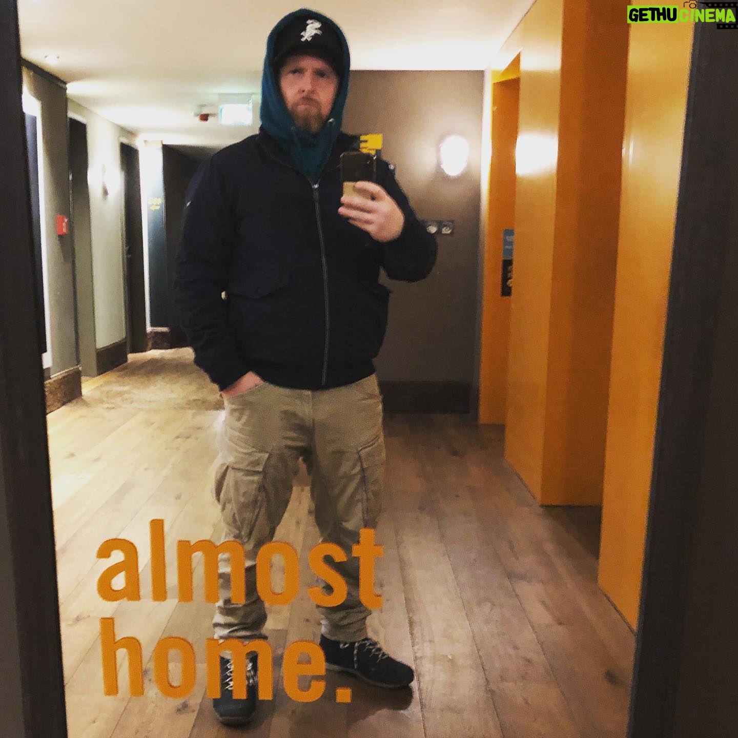 Axel Stein - 1.6K Likes - #almosthome