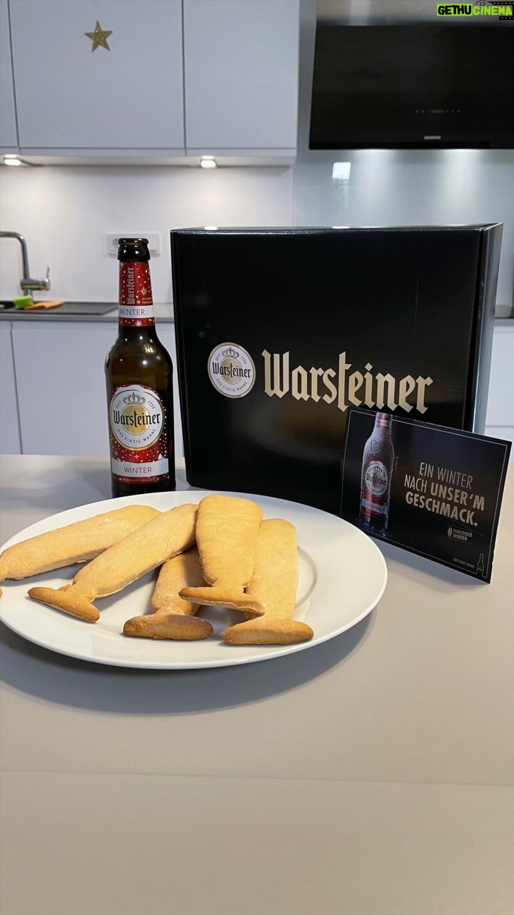 Axel Stein - 2.7K Likes - Endlich mal Zeit zum Backen gefunden. 💪🏻 🤤
@warsteiner @stuphpro
#warsteinerwinter #erfrischendwahr
#werbung
#warSTEINer 😉
