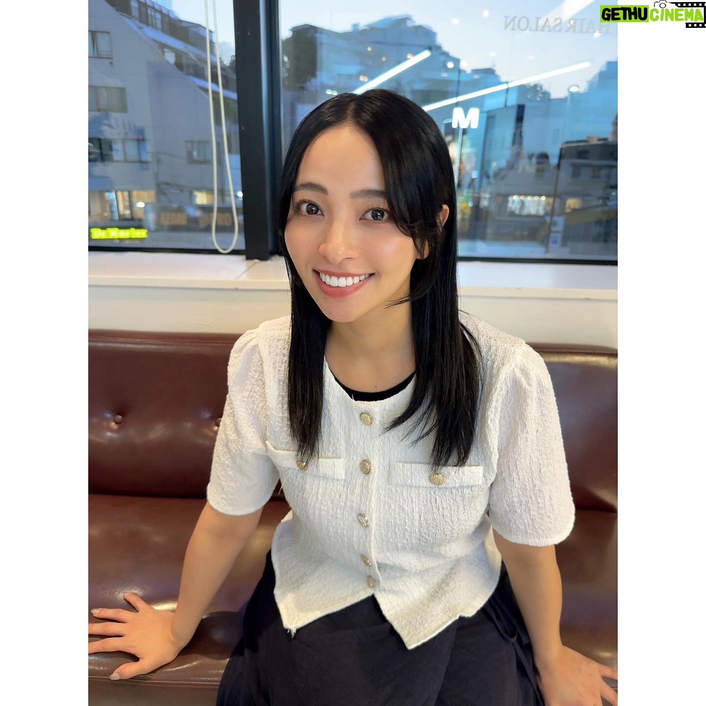 Ayame Misaki - 5.8K Likes - dark tone💇♀️✂️
髪の毛がパサついてので、TOKIOトリートメントのかなりしっとりのを混ぜて?もらってつやんとした。毛量が多いから、すいてもらってかるくなったよ。夏はドライヤーの時間がしんどいから助かります!!
めぐたんLove🤍ありがとう
@meg_kodama @littleharajuku
#meg_arrange #hair #hairstyle #haircolor #haircut
#hairsalon #美容室 #💇♀️ #美容院 #✂️ #トリートメント