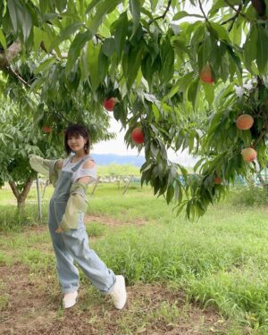 Ayana Taketatsu Instagram - 本日FCイベント！
桃狩り&バーベキューという屋外でのイベントでしたが、お暑い中ご参加してくださりありがとうございました🍑🥩
素敵な思い出が増えました✨
体調にお気をつけて、今日はゆっくり休んでください。

また皆さんにお会いできるようにいろいろ考えています！
たくさん思い出つくろうね☺️
#あやちバスツアー
#あやちバスツアー2024